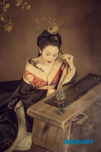 《艺术文韵--传承大师》——中国 著名女书法家艺术大师梅丽琼女士艺术人生