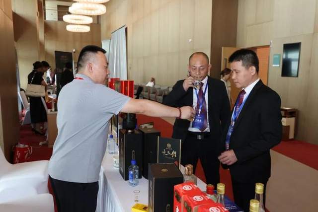 陕西白水杜康作为官方唯一指定用酒，亮相2023驻华使节进航城暨亚非经贸合作洽谈会
